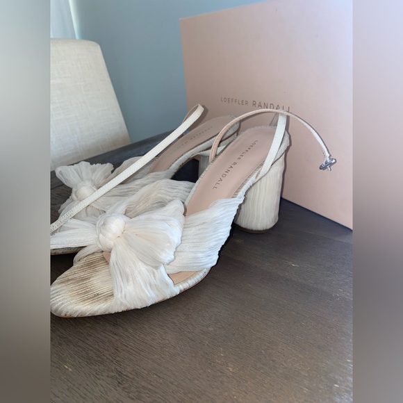 Loeffler Randall Camellia Pearl Pleated Bow Heel - Picture 3 of 10